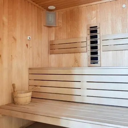 Elysium Pool & Prima Linie La Plaja Apartamento