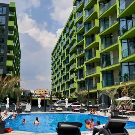 Apartament Elysium Pool & Prima Linie La Plaja Năvodari