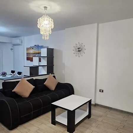 Elysium Pool & Prima Linie La Plaja Διαμέρισμα Năvodari